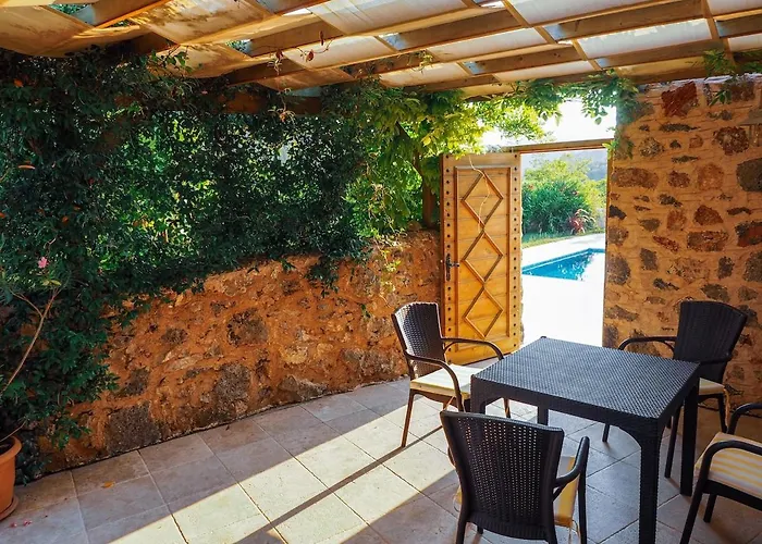 Villa Apsara - Secluded Oasis - Big Pool - Amazing Views *
