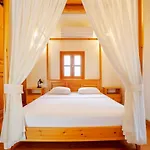 Villa Apsara - Secluded Oasis - Big Pool - Amazing Views *